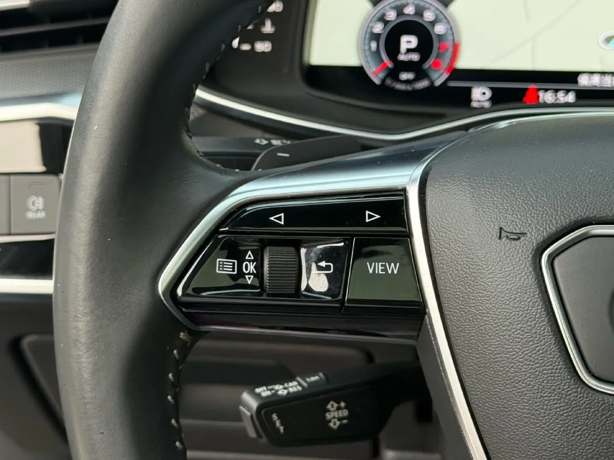 2020 Audi A6L 2.0T 224HP L4 7DCT,autocango,china used car exporter,china ev exporter,chinese used car exporter,chinese used ev exporter