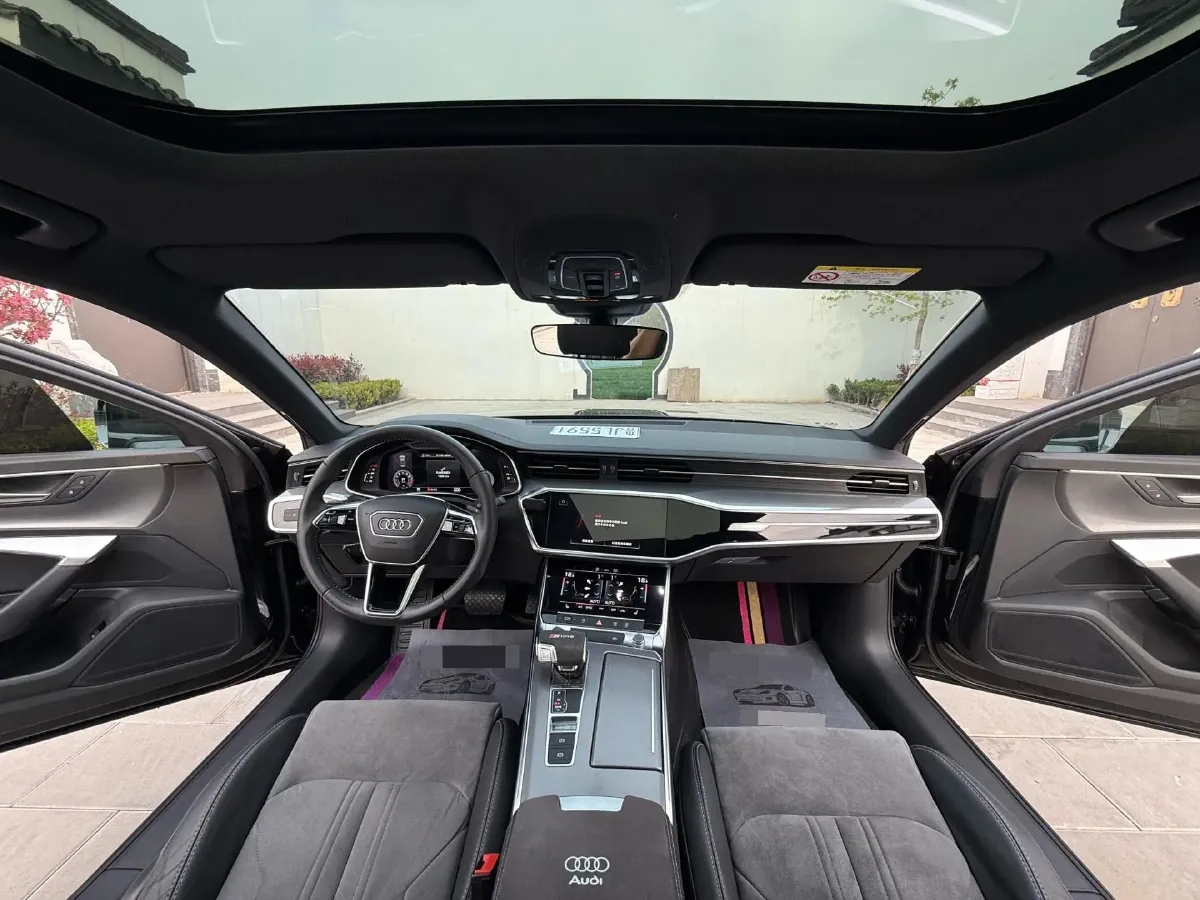 2020 Audi A6L 2.0T 224HP L4 7DCT,autocango,china used car exporter,china ev exporter,chinese used car exporter,chinese used ev exporter