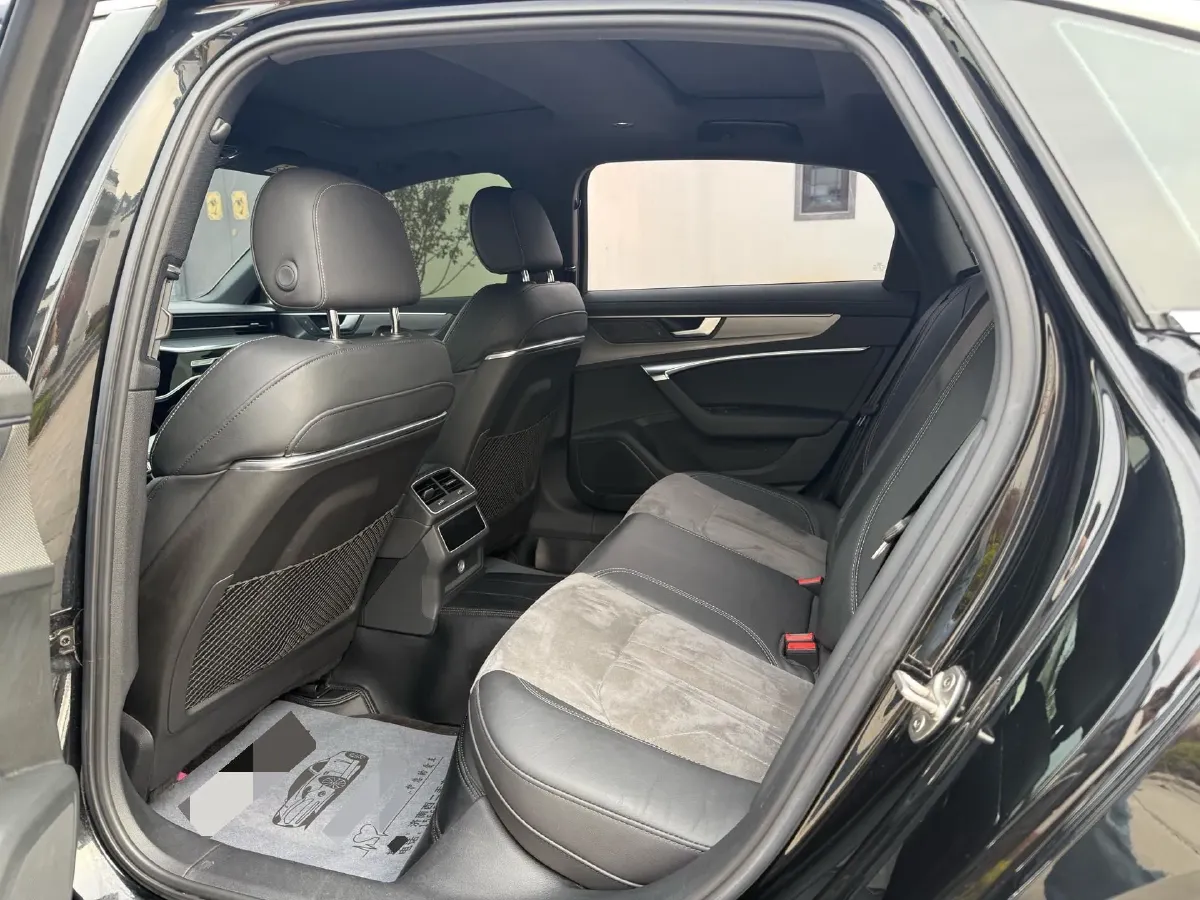 2020 Audi A6L 2.0T 224HP L4 7DCT,autocango,china used car exporter,china ev exporter,chinese used car exporter,chinese used ev exporter