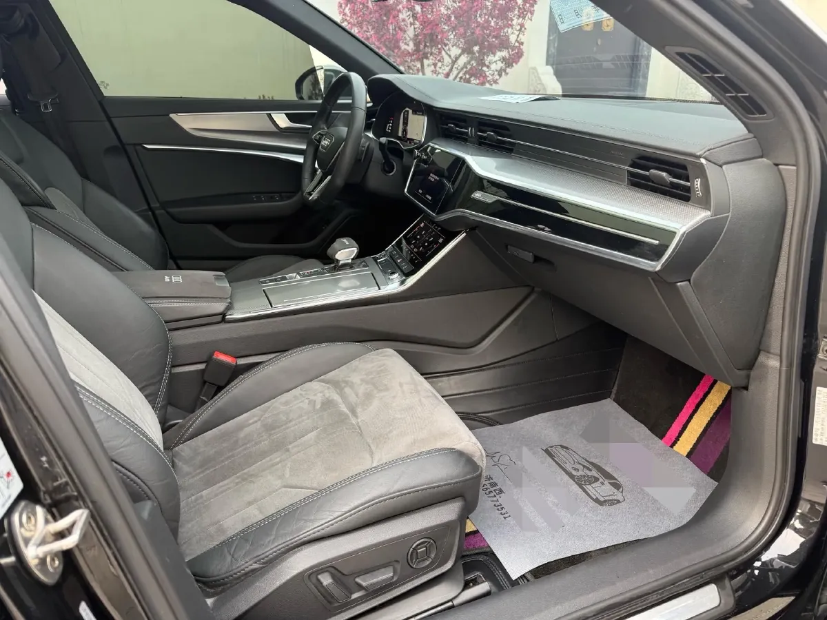 2020 Audi A6L 2.0T 224HP L4 7DCT,autocango,china used car exporter,china ev exporter,chinese used car exporter,chinese used ev exporter