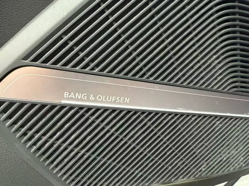 2020 Audi Q5L 2.0T 252HP L4 7DCT,autocango,china used car exporter,china ev exporter,chinese used car exporter,chinese used ev exporter