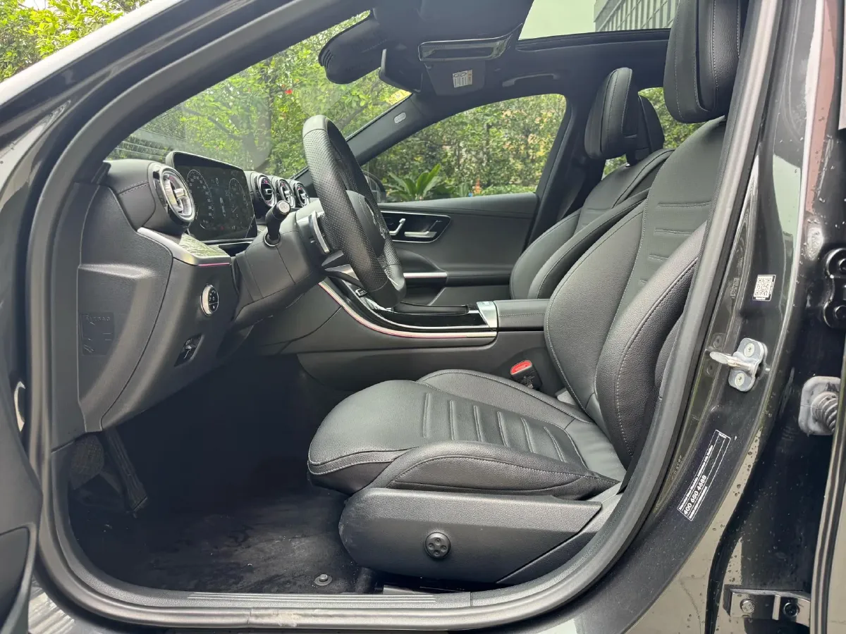 2024 Mercedes-Benz C Class 1.5T 204HP L4 9AT,autocango,china used car exporter,china ev exporter,chinese used car exporter,chinese used ev exporter