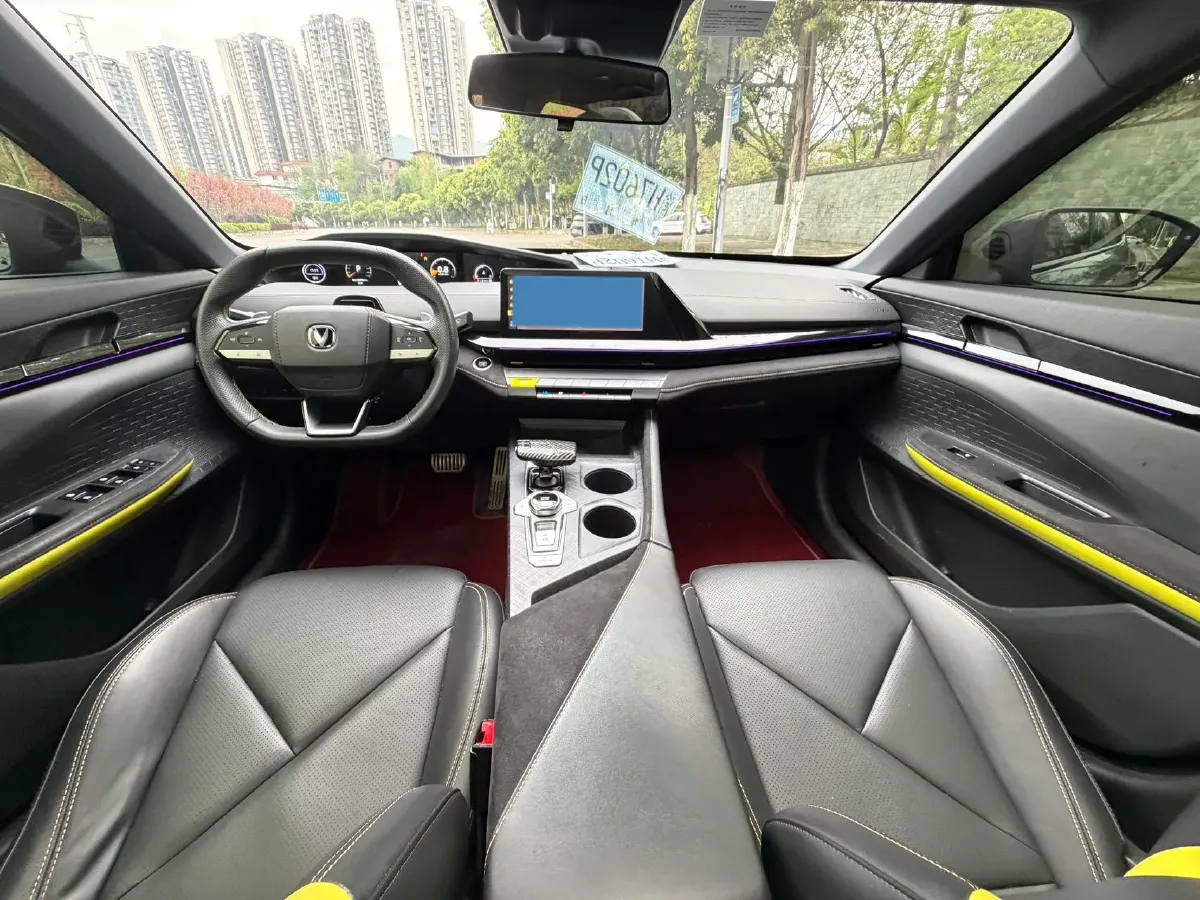 2022 ChangAn UNI-V 1.5T 188HP L4 7DCT,autocango,china used car exporter,china ev exporter,chinese used car exporter,chinese used ev exporter