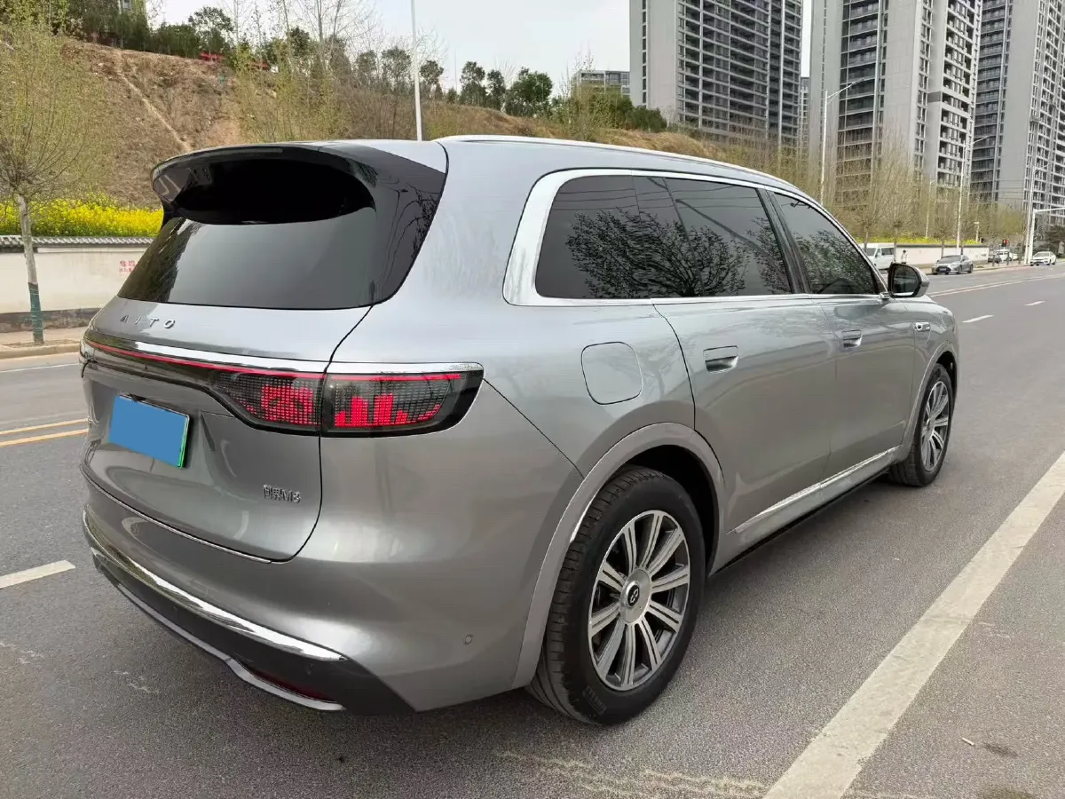 2025 AITO AITO M8 REEV 160HP REEV 53.4KWH,autocango,china used car exporter,china ev exporter,chinese used car exporter,chinese used ev exporter