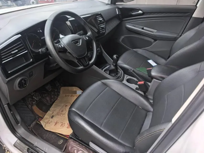 2019 Jetta VS5 1.4T 150HP L4 5MT,autocango,china used car exporter,china ev exporter,chinese used car exporter,chinese used ev exporter