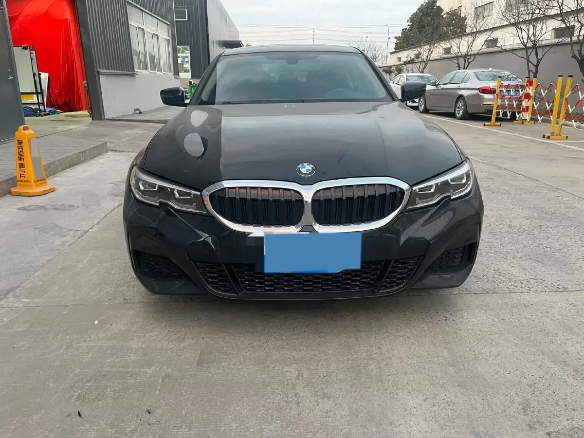 2021 BMW 3 Series 2.0T 184HP L4 8AT,autocango,china used car exporter,china ev exporter,chinese used car exporter,chinese used ev exporter