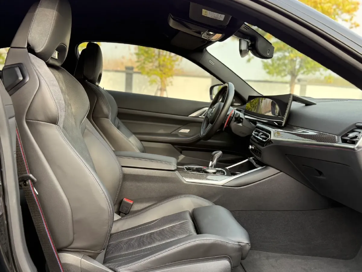 2023 BMW M4 3.0T 510HP L6 8AT,autocango,china used car exporter,china ev exporter,chinese used car exporter,chinese used ev exporter