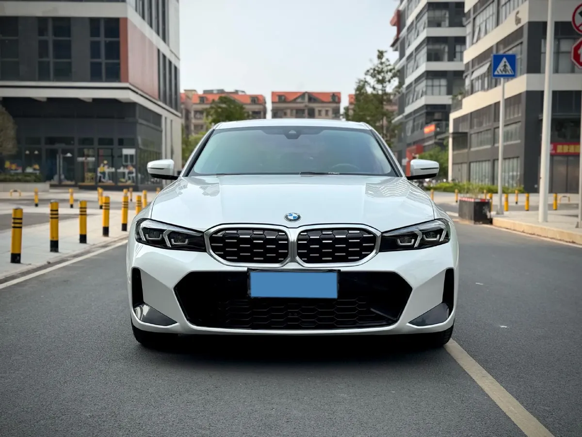 2023 BMW 3 Series 2.0T 184HP L4 8AT,autocango,china used car exporter,china ev exporter,chinese used car exporter,chinese used ev exporter