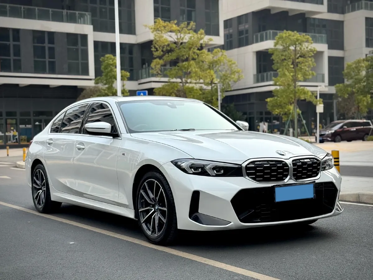 2023 BMW 3 Series 2.0T 184HP L4 8AT,autocango,china used car exporter,china ev exporter,chinese used car exporter,chinese used ev exporter