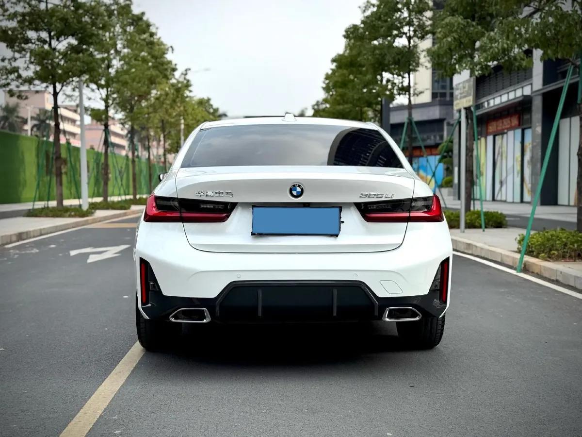 2023 BMW 3 Series 2.0T 184HP L4 8AT,autocango,china used car exporter,china ev exporter,chinese used car exporter,chinese used ev exporter