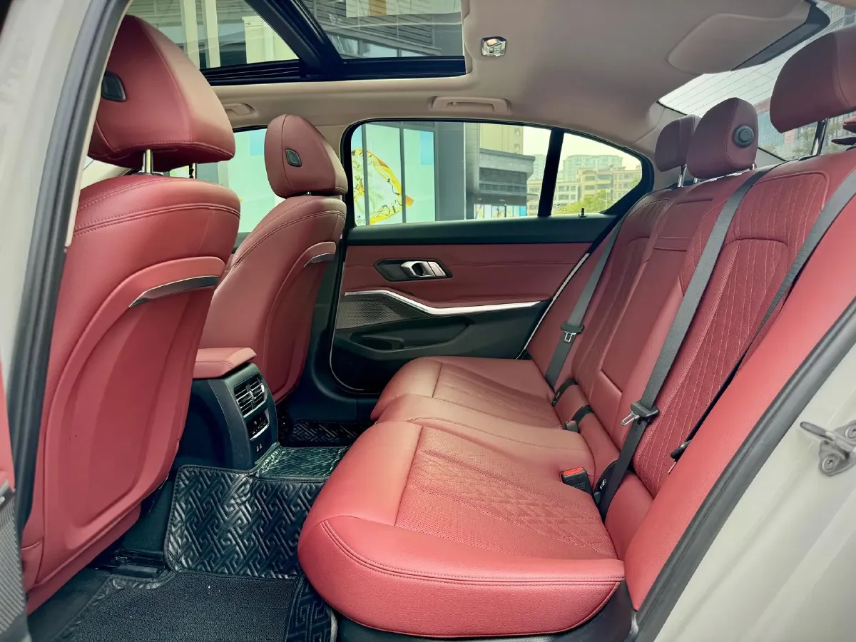 2023 BMW 3 Series 2.0T 184HP L4 8AT,autocango,china used car exporter,china ev exporter,chinese used car exporter,chinese used ev exporter