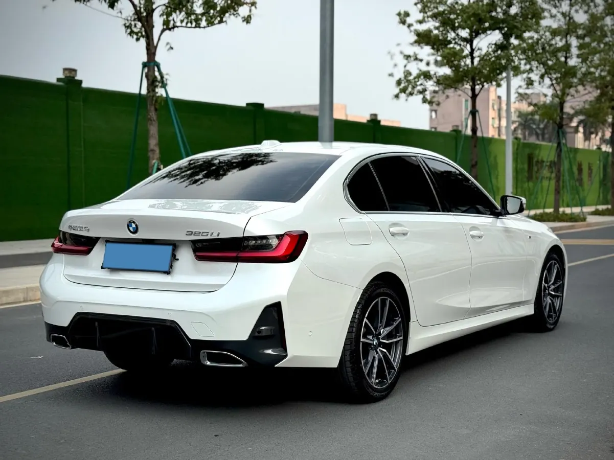 2023 BMW 3 Series 2.0T 184HP L4 8AT,autocango,china used car exporter,china ev exporter,chinese used car exporter,chinese used ev exporter