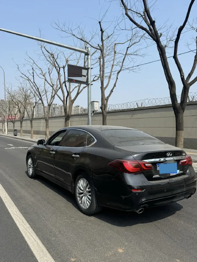 2017 HongQi H7 3.0L 231HP V6 6AT,autocango,china used car exporter,china ev exporter,chinese used car exporter,chinese used ev exporter