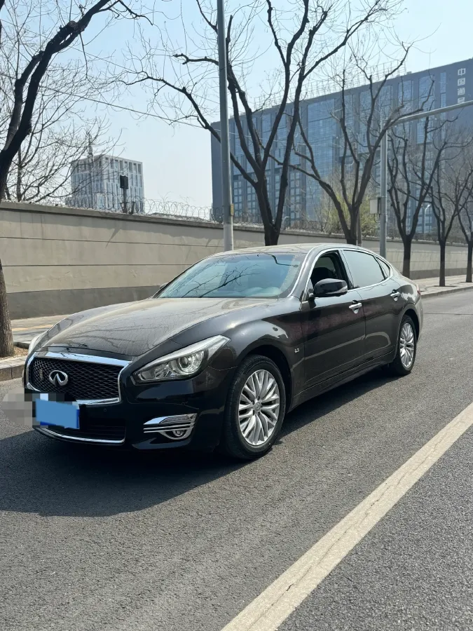 2017 HongQi H7 3.0L 231HP V6 6AT,autocango,china used car exporter,china ev exporter,chinese used car exporter,chinese used ev exporter