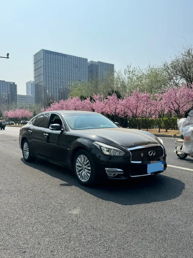 2017 HongQi H7 3.0L 231HP V6 6AT,autocango,china used car exporter,china ev exporter,chinese used car exporter,chinese used ev exporter