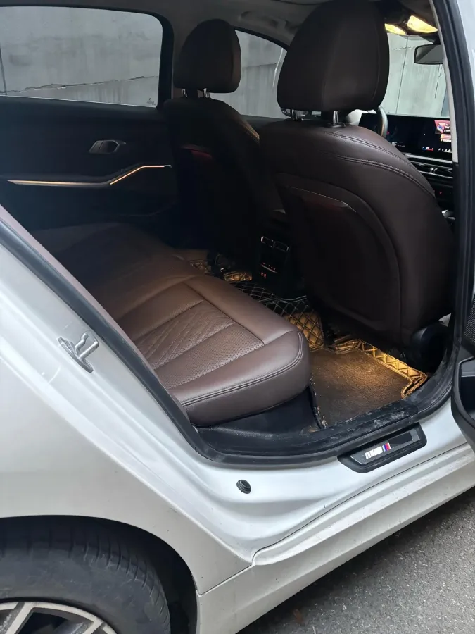 2024 BMW 3 Series 2.0T 184HP L4 8AT,autocango,china used car exporter,china ev exporter,chinese used car exporter,chinese used ev exporter