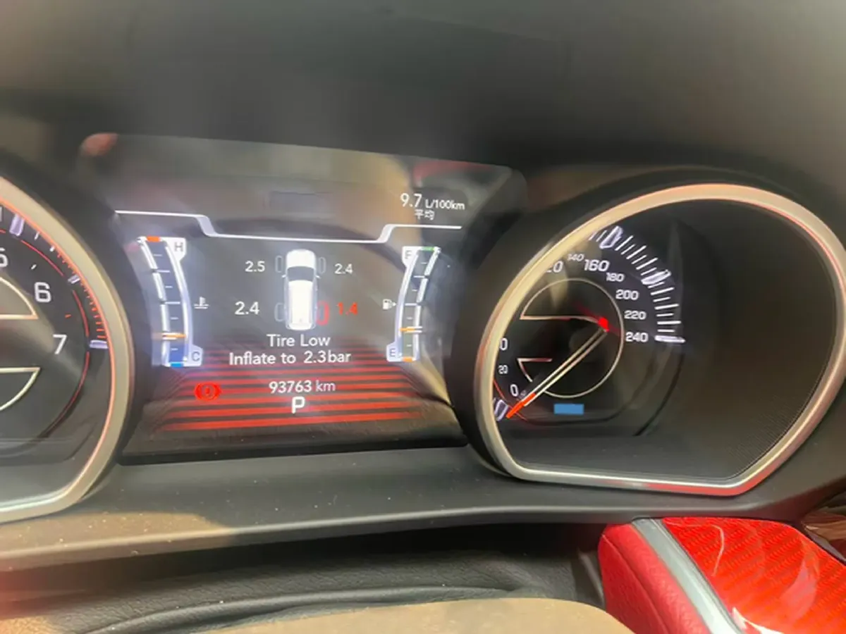 2018 Jeep Grand Commander 2.0T 265HP L4 9AT,autocango,china used car exporter,china ev exporter,chinese used car exporter,chinese used ev exporter