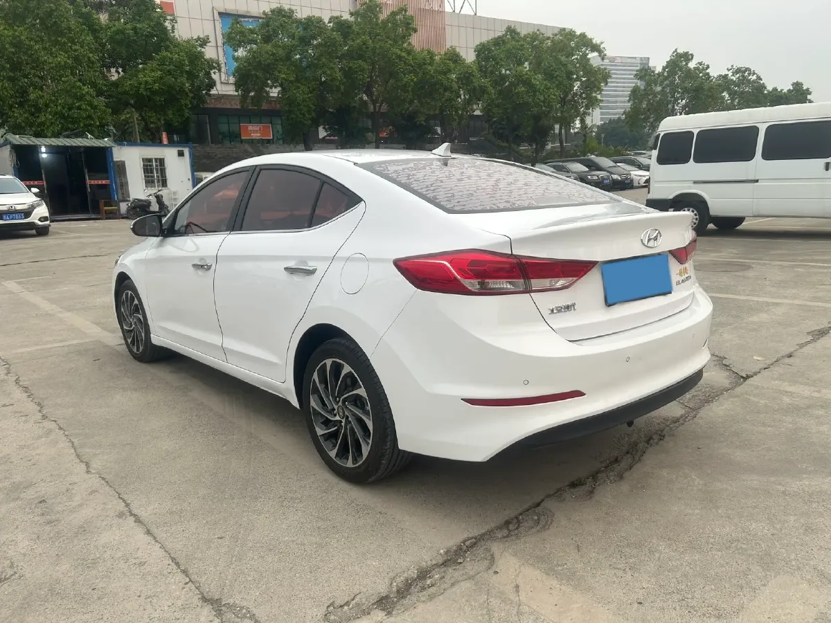 2019 Hyundai Elantra 1.5L 115HP L4 CVT,autocango,china used car exporter,china ev exporter,chinese used car exporter,chinese used ev exporter