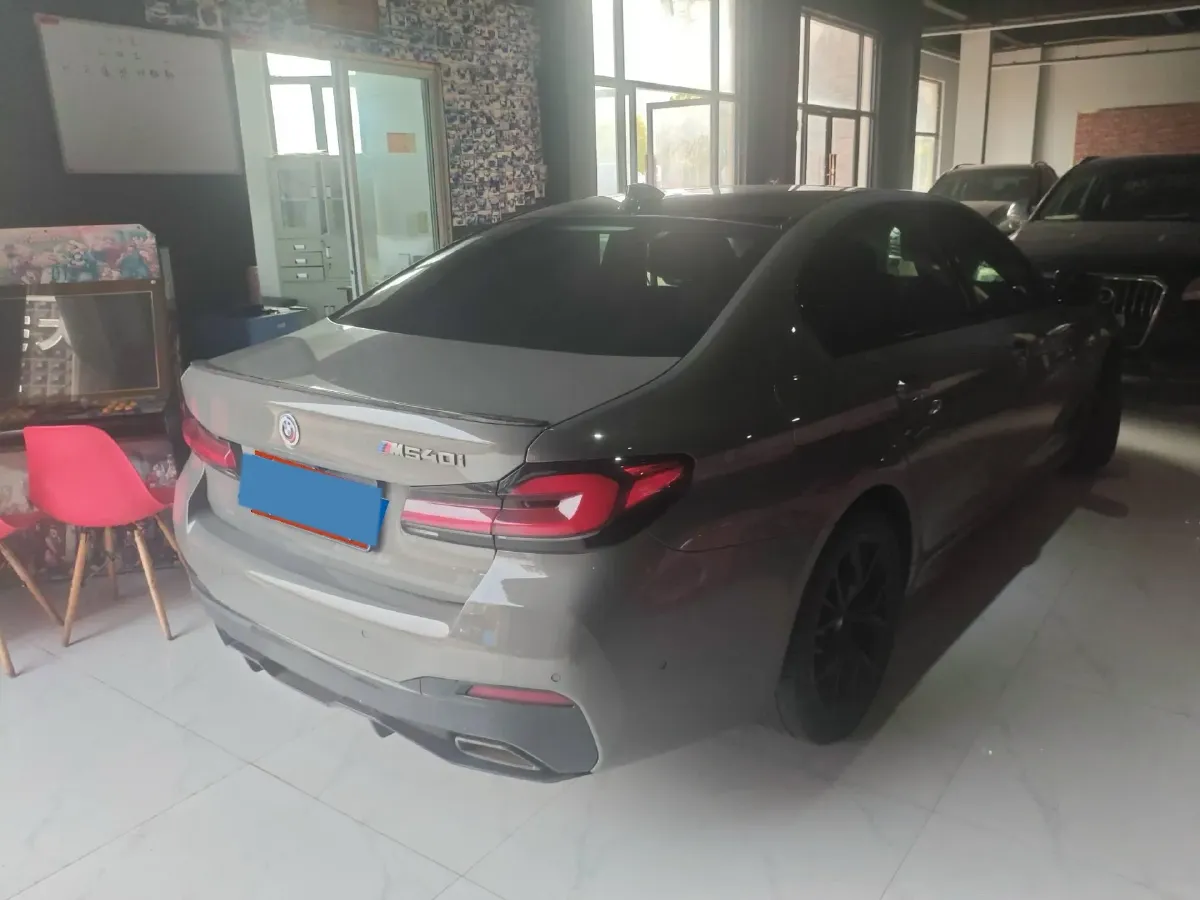 2021 BMW 5 Series 3.0T 340HP L6 8AT,autocango,china used car exporter,china ev exporter,chinese used car exporter,chinese used ev exporter