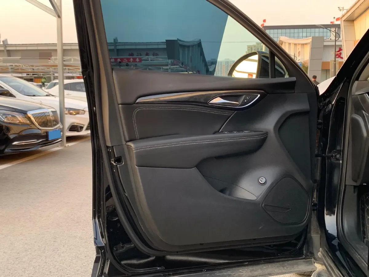 2023 Buick EnvisionPlus 2.0T 237HP L4 9AT,autocango,china used car exporter,china ev exporter,chinese used car exporter,chinese used ev exporter