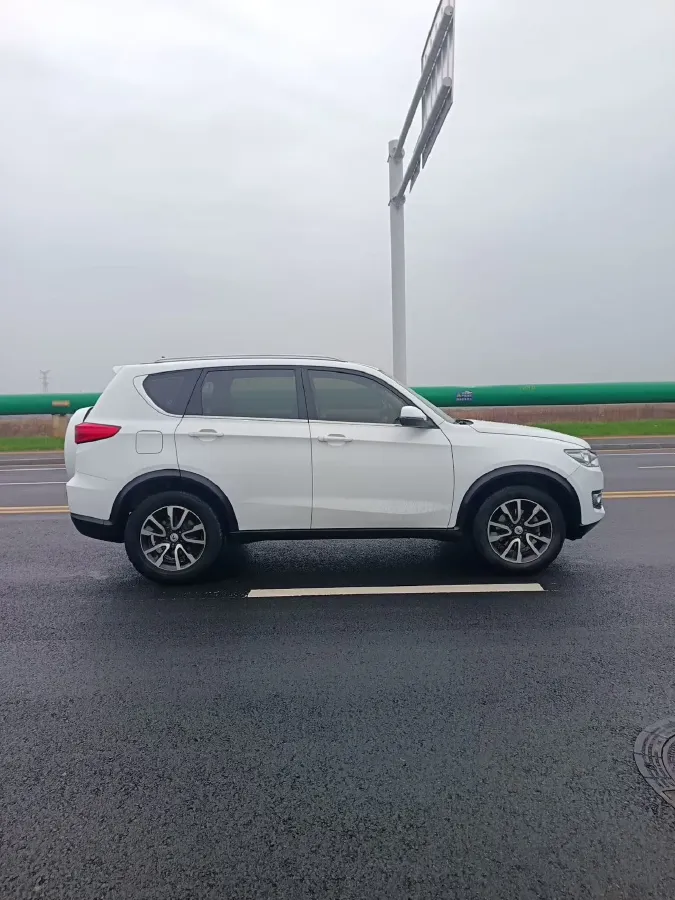 2018 KaiYi X3 1.6L 126HP L4 5MT,autocango,china used car exporter,china ev exporter,chinese used car exporter,chinese used ev exporter