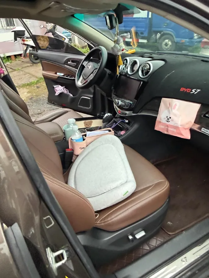 2017 BYD S7 2.0T 205HP L4 6DCT,autocango,china used car exporter,china ev exporter,chinese used car exporter,chinese used ev exporter