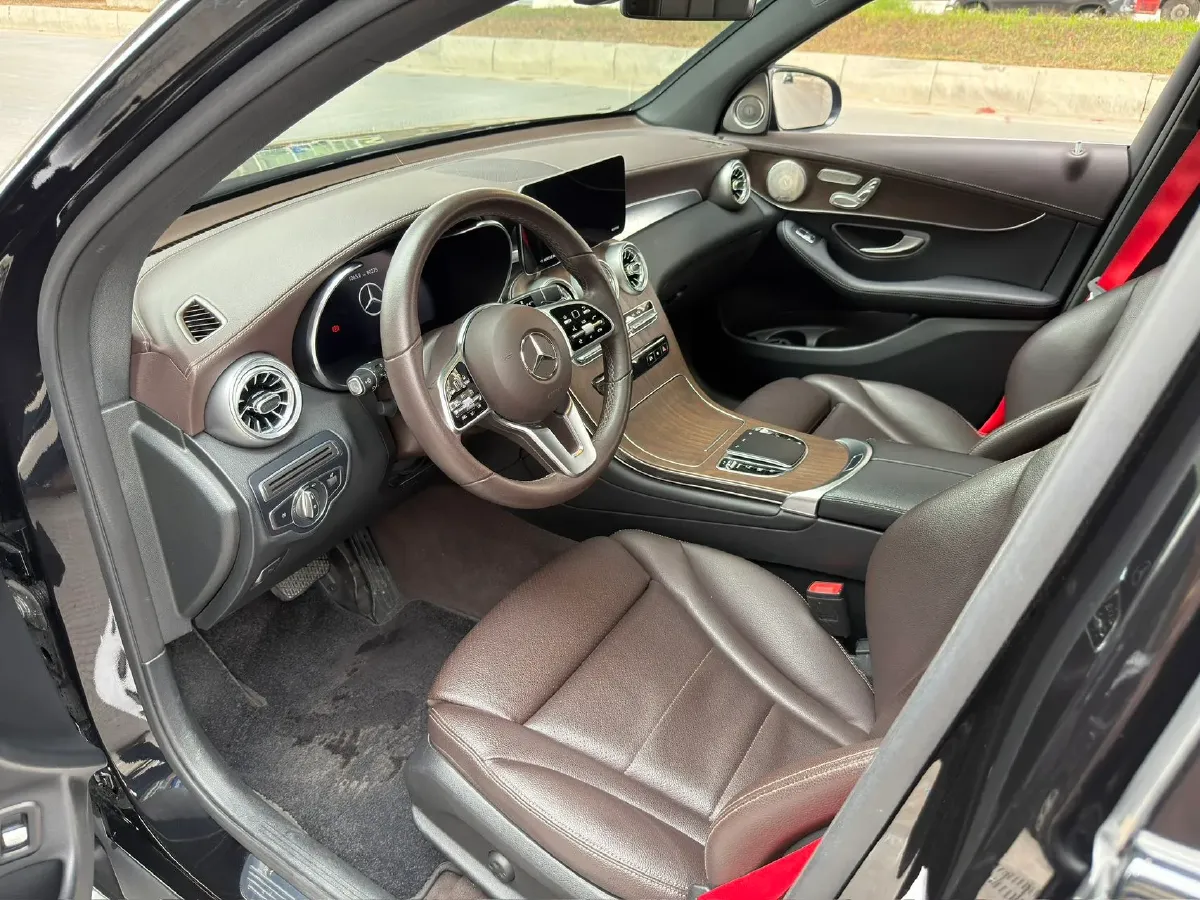 2022 Mercedes-Benz GLC Class 2.0T 197HP L4 9AT,autocango,china used car exporter,china ev exporter,chinese used car exporter,chinese used ev exporter