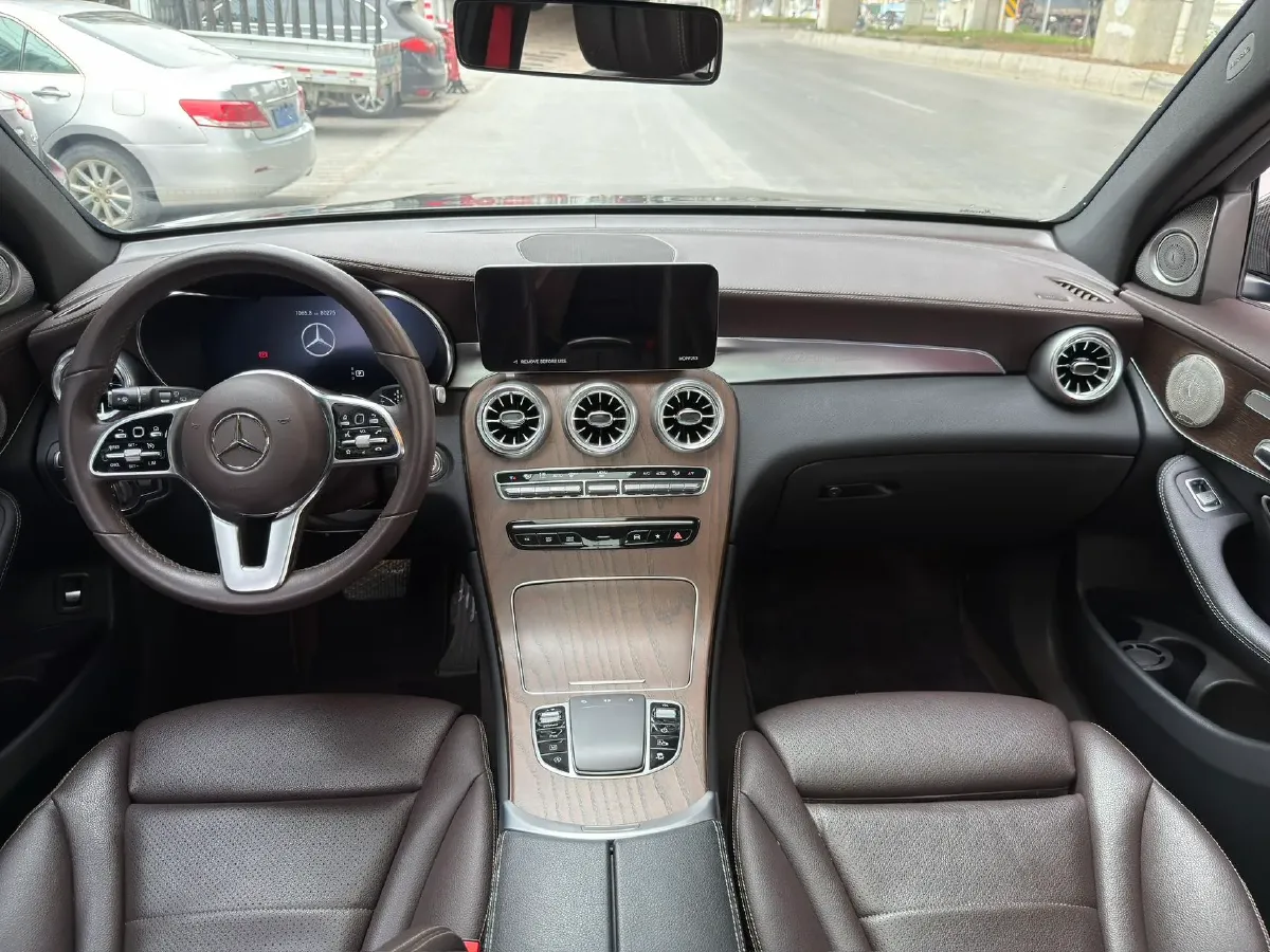 2022 Mercedes-Benz GLC Class 2.0T 197HP L4 9AT,autocango,china used car exporter,china ev exporter,chinese used car exporter,chinese used ev exporter