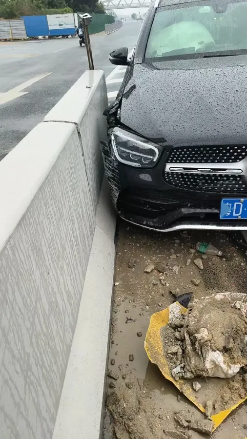 2022 Mercedes-Benz GLC Class 2.0T 197HP L4 9AT,autocango,china used car exporter,china ev exporter,chinese used car exporter,chinese used ev exporter