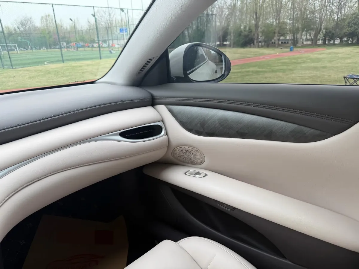 2024 IM L6 BEV 75KWH,autocango,china used car exporter,china ev exporter,chinese used car exporter,chinese used ev exporter