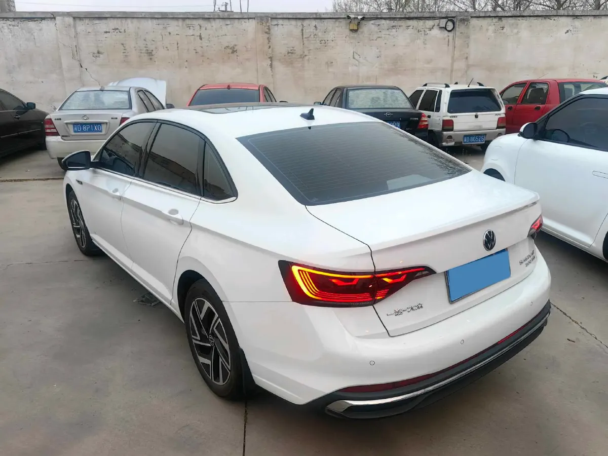 2023 Volkswagen Sagitar 1.5T 160HP L4 7DCT,autocango,china used car exporter,china ev exporter,chinese used car exporter,chinese used ev exporter