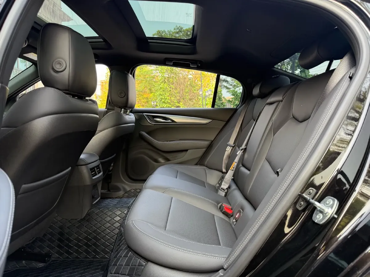 2025 Cadillac CT5 2.0T 237HP L4 10AT,autocango,china used car exporter,china ev exporter,chinese used car exporter,chinese used ev exporter