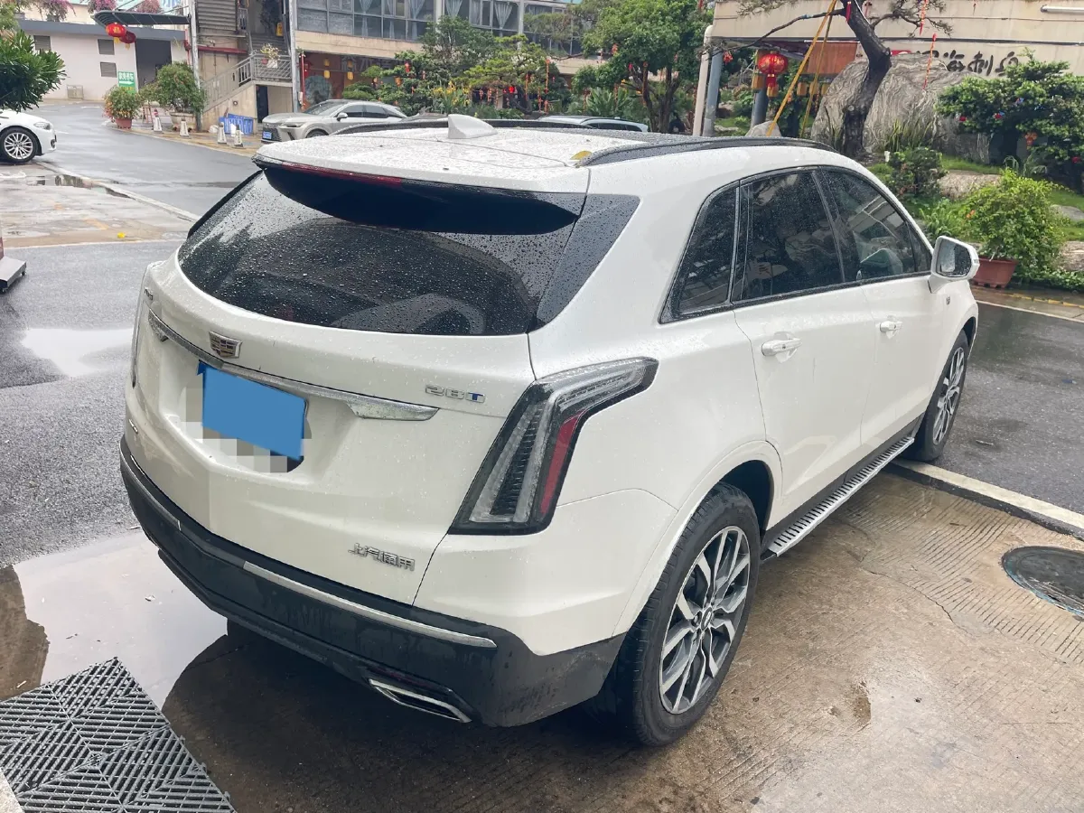 2022 Cadillac XT5 2.0T 237HP L4 9AT,autocango,china used car exporter,china ev exporter,chinese used car exporter,chinese used ev exporter