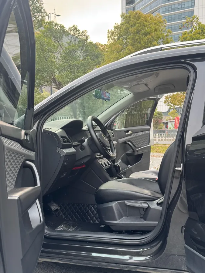 2021 Volkswagen Tharu 1.4T 150HP L4 7DCT,autocango,china used car exporter,china ev exporter,chinese used car exporter,chinese used ev exporter