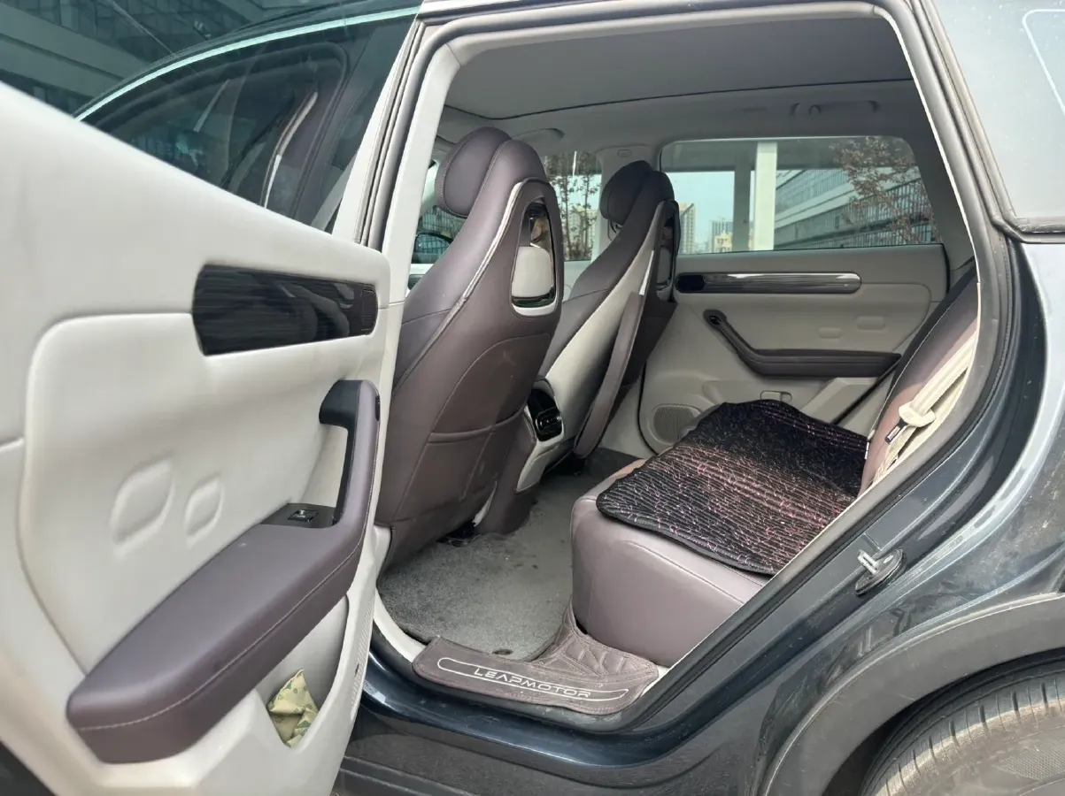 2023 Leapmotor C11 BEV 69.2KWH,autocango,china used car exporter,china ev exporter,chinese used car exporter,chinese used ev exporter