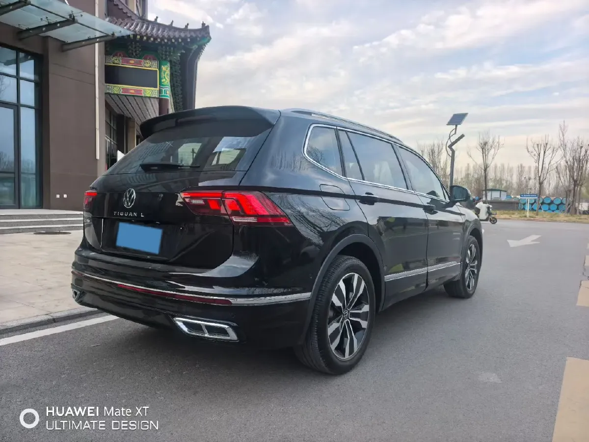 2025 Volkswagen Tiguan L 2.0T 186HP L4 7DCT,autocango,china used car exporter,china ev exporter,chinese used car exporter,chinese used ev exporter