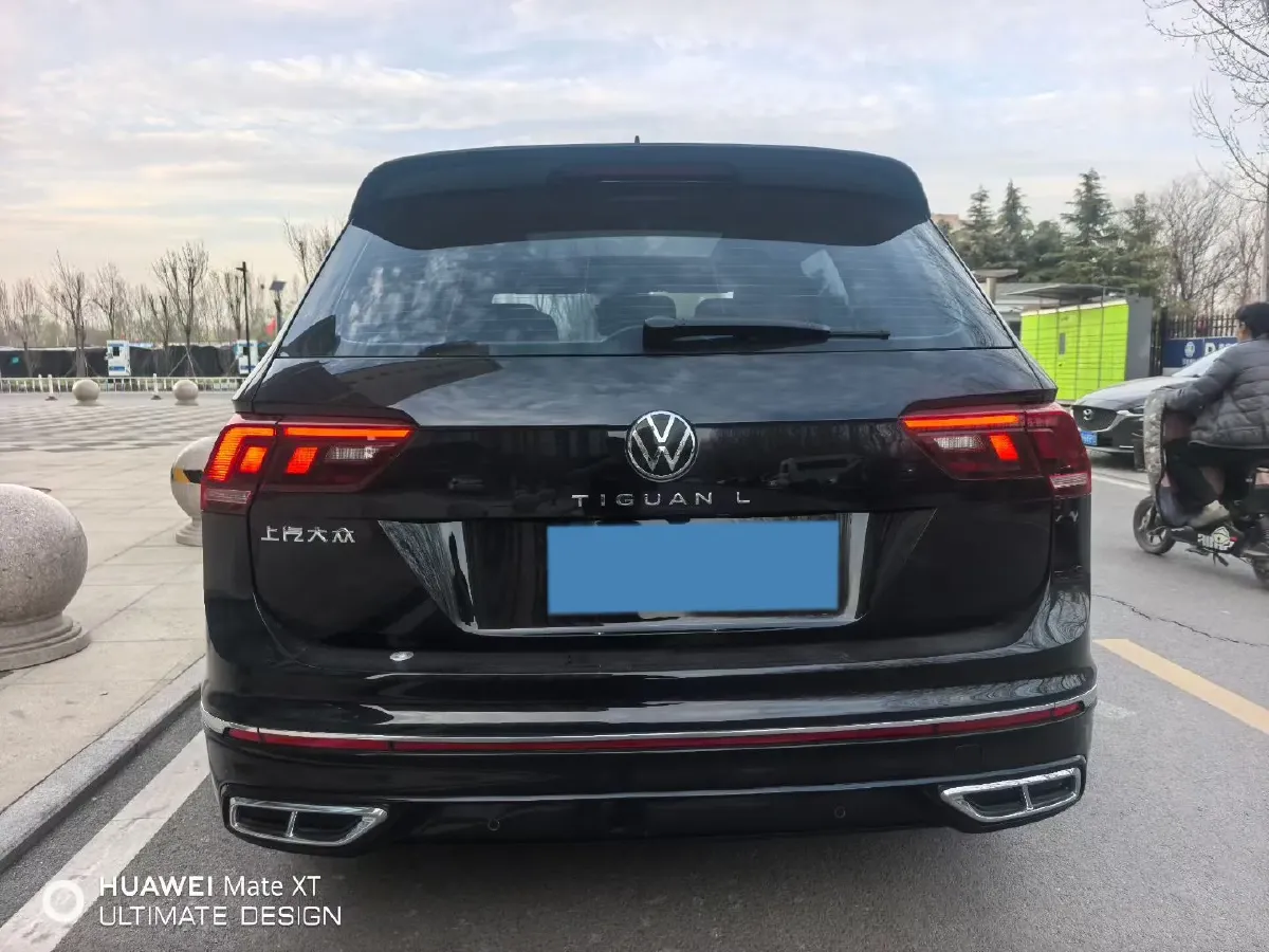 2025 Volkswagen Tiguan L 2.0T 186HP L4 7DCT,autocango,china used car exporter,china ev exporter,chinese used car exporter,chinese used ev exporter