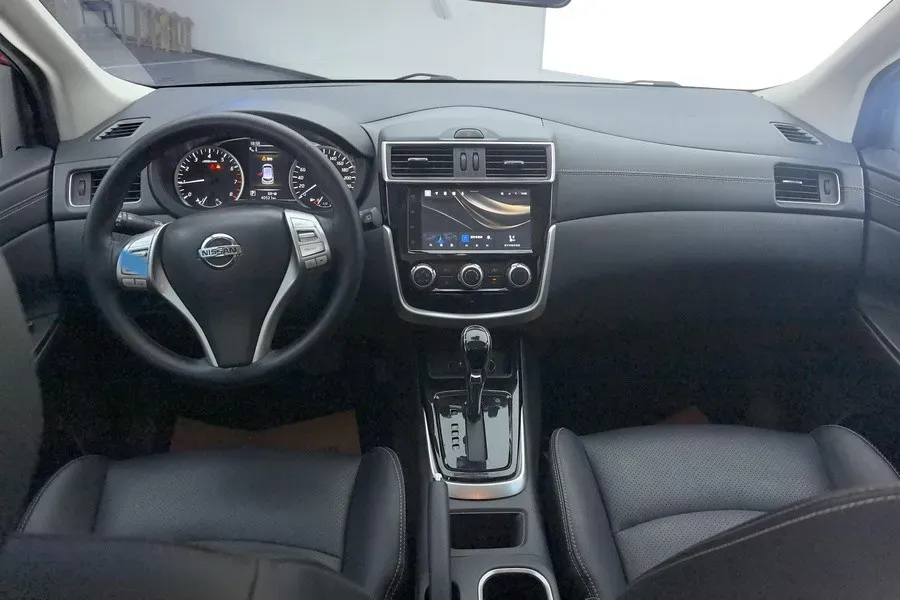 2021 Nissan Tiida 1.6L 122HP L4 CVT,autocango,china used car exporter,china ev exporter,chinese used car exporter,chinese used ev exporter