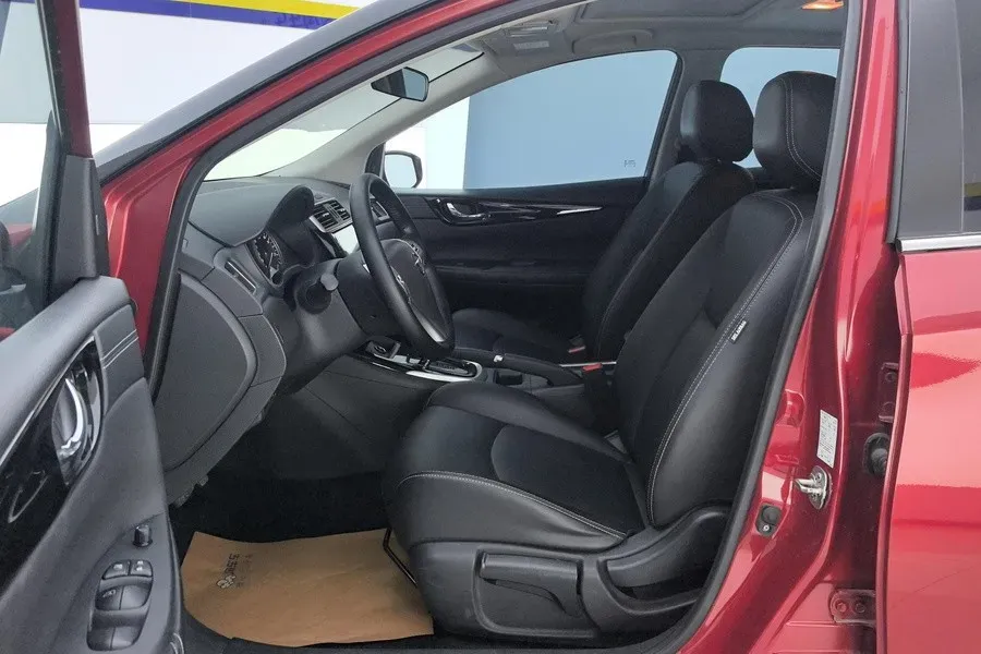 2021 Nissan Tiida 1.6L 122HP L4 CVT,autocango,china used car exporter,china ev exporter,chinese used car exporter,chinese used ev exporter