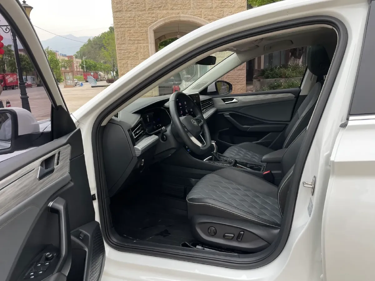 2023 Volkswagen Sagitar 1.4T 150HP L4 7DCT,autocango,china used car exporter,china ev exporter,chinese used car exporter,chinese used ev exporter