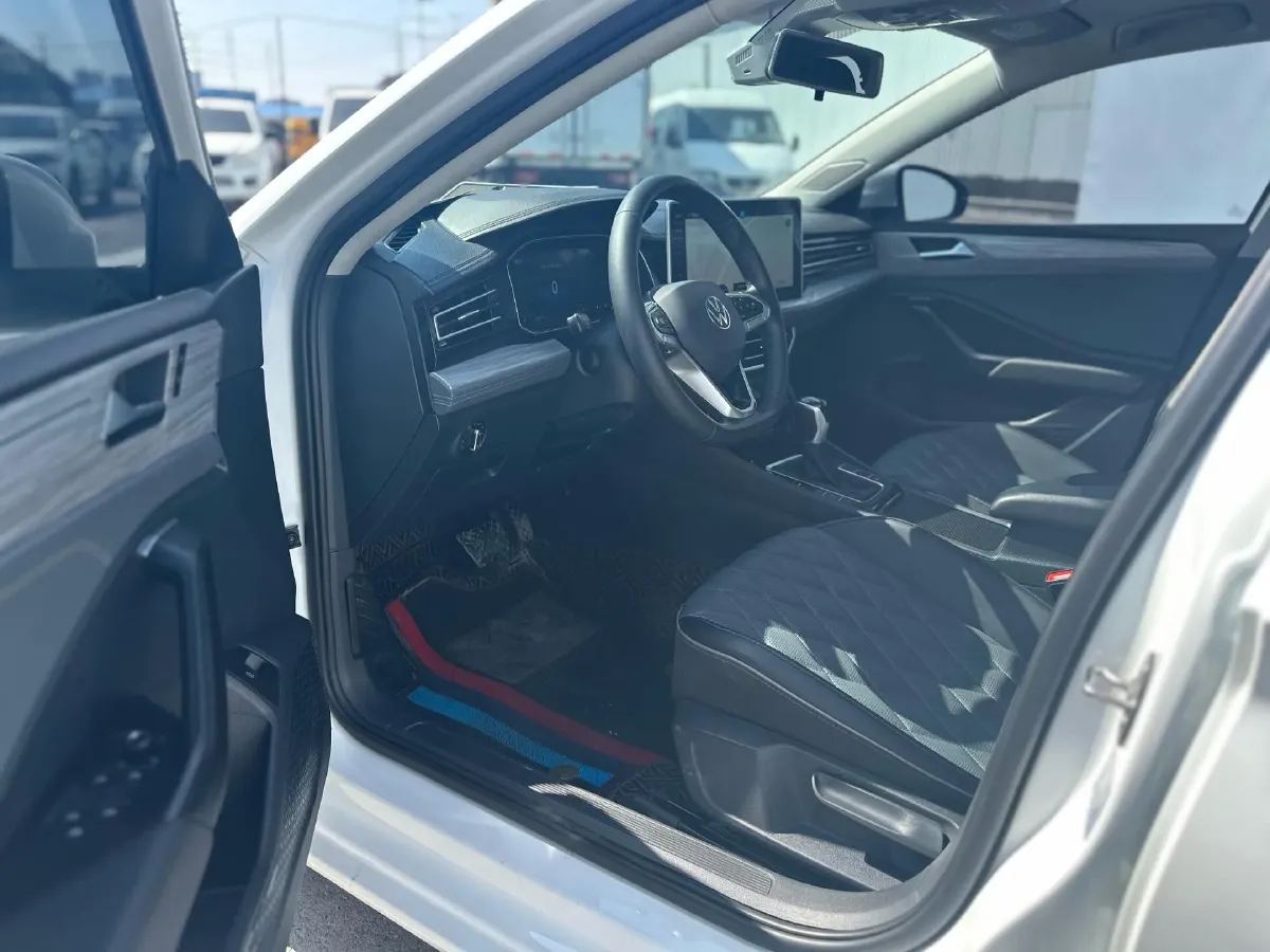 2023 Volkswagen Sagitar 1.5T 160HP L4 7DCT,autocango,china used car exporter,china ev exporter,chinese used car exporter,chinese used ev exporter