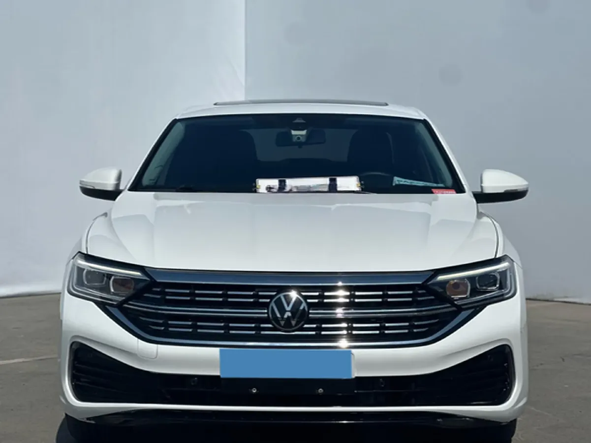 2023 Volkswagen Sagitar 1.5T 160HP L4 7DCT,autocango,china used car exporter,china ev exporter,chinese used car exporter,chinese used ev exporter