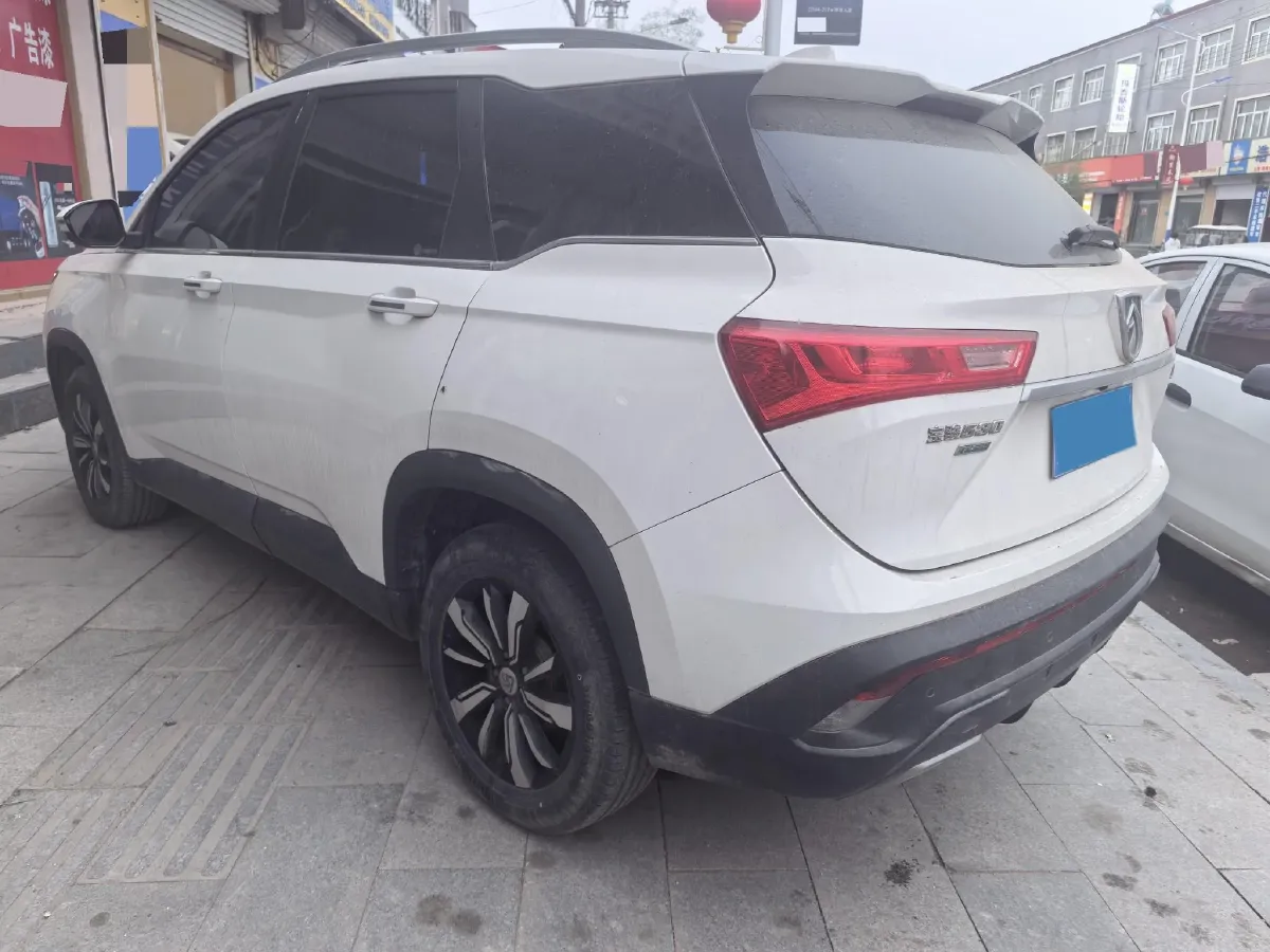 2018 BaoJun 530 1.5T 150HP L4 6MT,autocango,china used car exporter,china ev exporter,chinese used car exporter,chinese used ev exporter