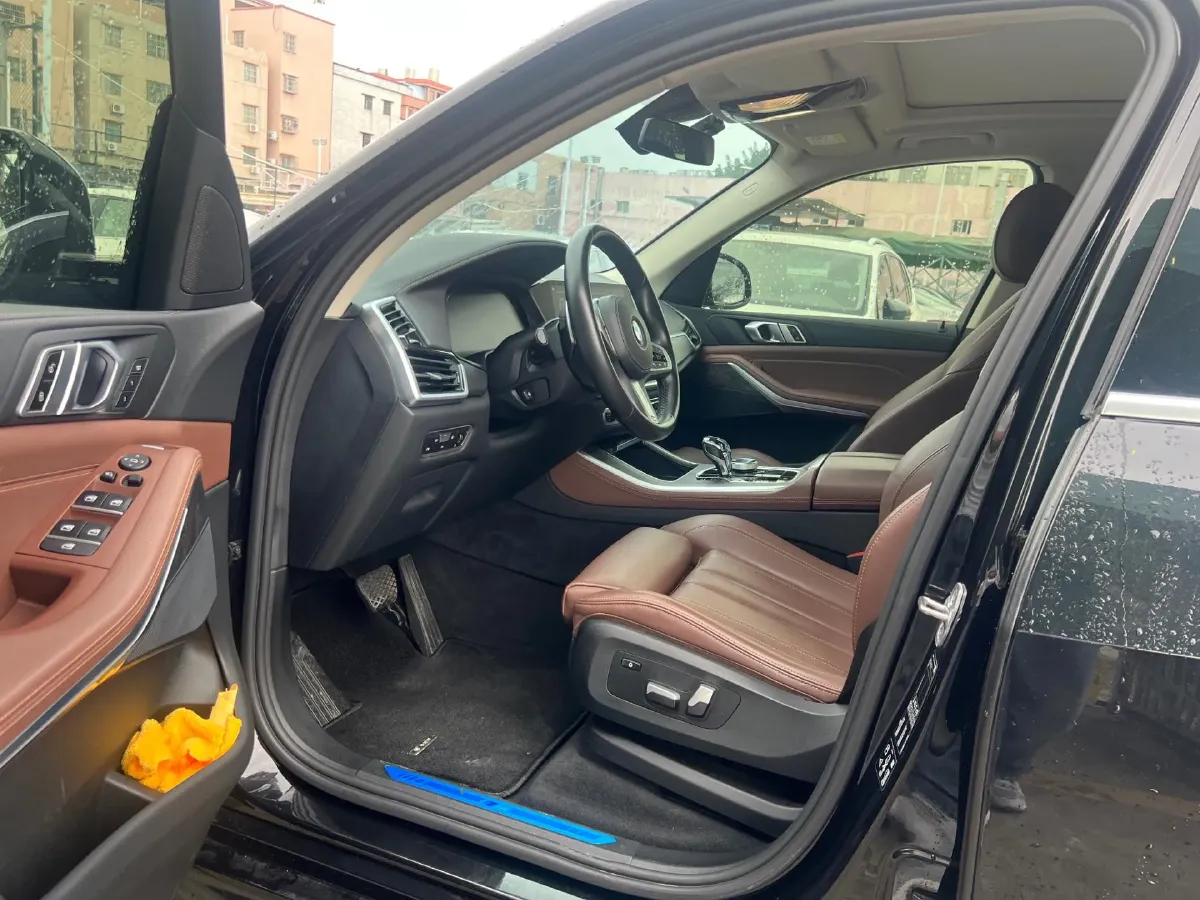 2022 BMW X5 2.0T 265HP L4 8AT,autocango,china used car exporter,china ev exporter,chinese used car exporter,chinese used ev exporter