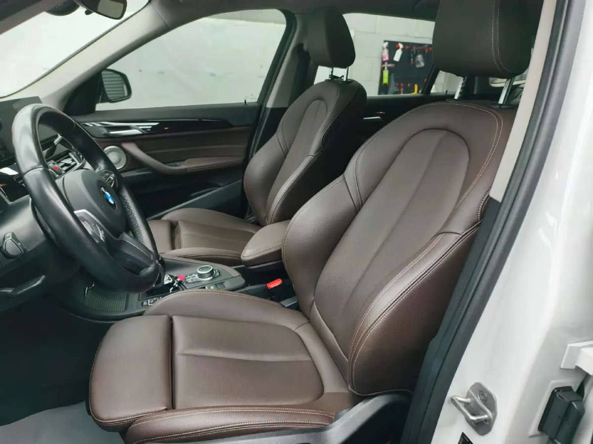 2021 BMW X1 2.0T 192HP L4 7DCT,autocango,china used car exporter,china ev exporter,chinese used car exporter,chinese used ev exporter