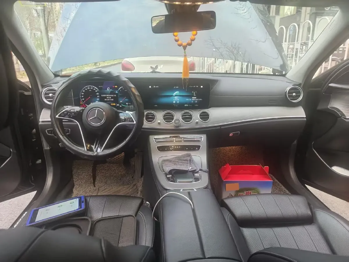 2022 Mercedes-Benz E Class 2.0T 211HP L4 9AT PHEV 25.4KWH,autocango,china used car exporter,china ev exporter,chinese used car exporter,chinese used ev exporter