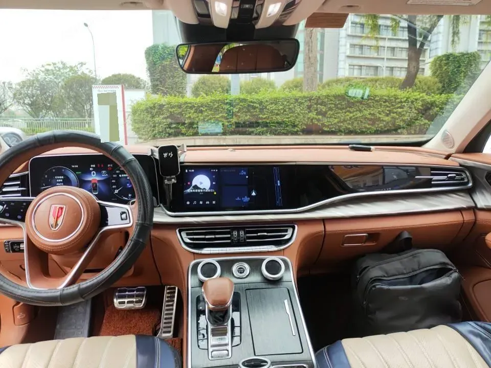 2020 HongQi H9 2.0T 252HP L4 7DCT,autocango,china used car exporter,china ev exporter,chinese used car exporter,chinese used ev exporter