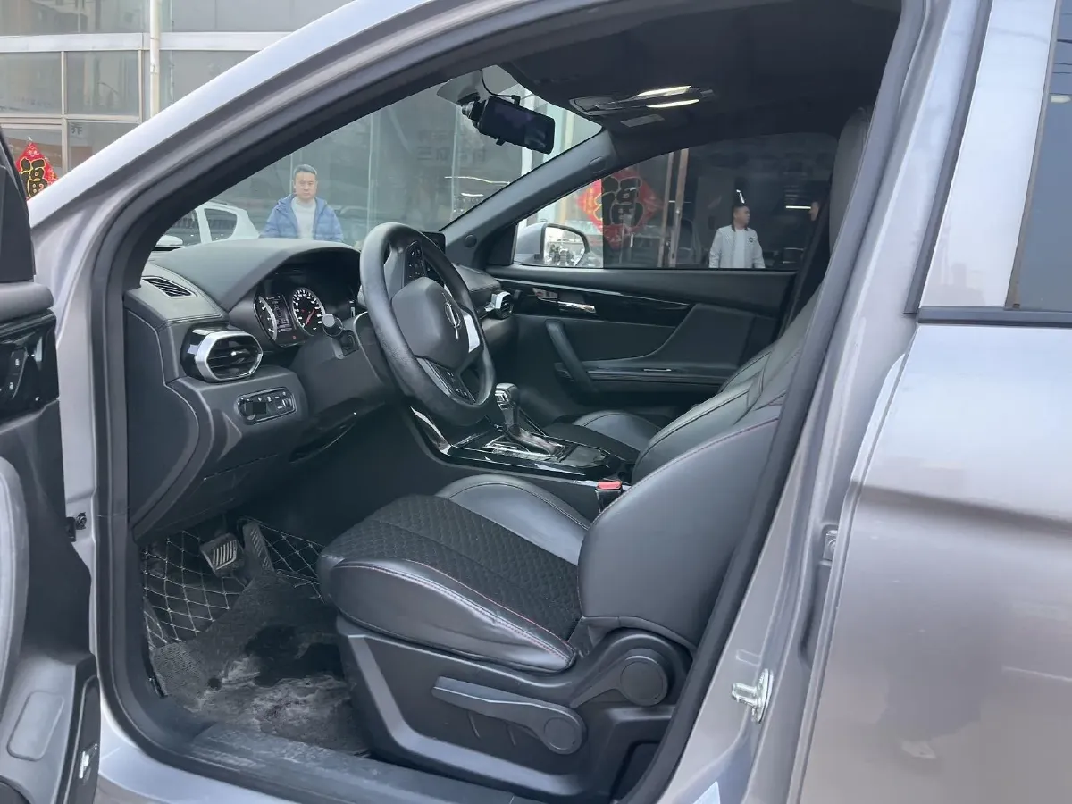 2020 HaiMa 8S 1.6T 195HP L4 6AT,autocango,china used car exporter,china ev exporter,chinese used car exporter,chinese used ev exporter