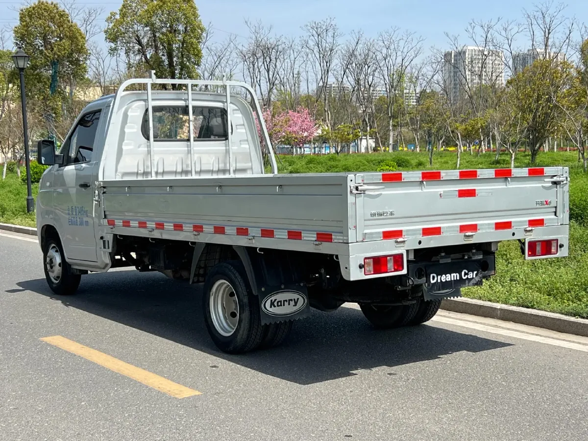 2022 Karry X6 1.6L 122HP L4 5MT,autocango,china used car exporter,china ev exporter,chinese used car exporter,chinese used ev exporter