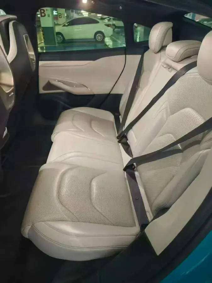 2024 MI SU7 BEV 101KWH,autocango,china used car exporter,china ev exporter,chinese used car exporter,chinese used ev exporter